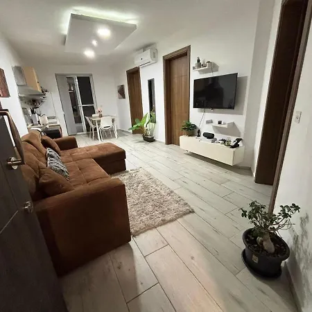 Wonderful In Area * Santa Vennera