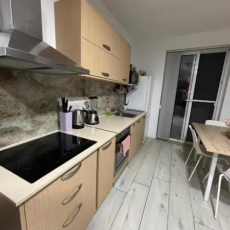 Wonderful In Area * Santa Vennera